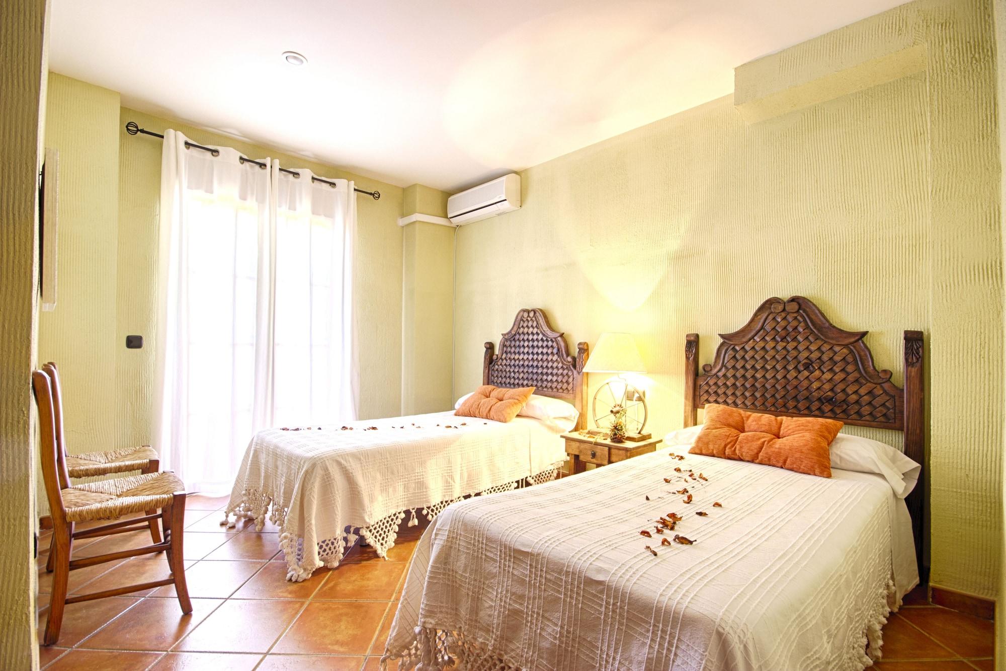 Hotel Rural Sierra Tejeda Alcaucín Buitenkant foto