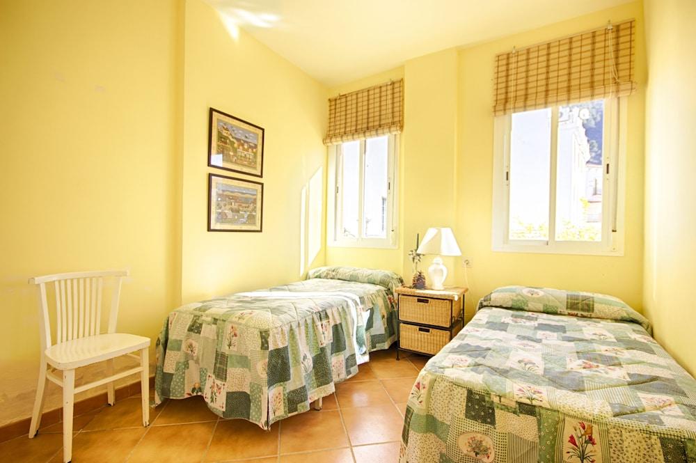 Hotel Rural Sierra Tejeda Alcaucín Buitenkant foto