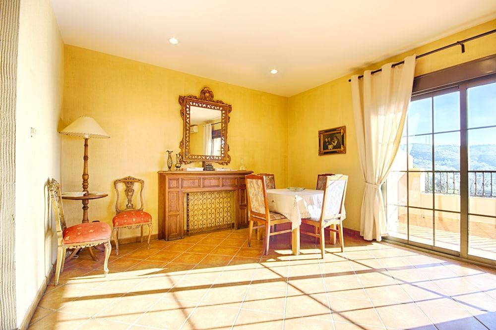 Hotel Rural Sierra Tejeda Alcaucín Buitenkant foto