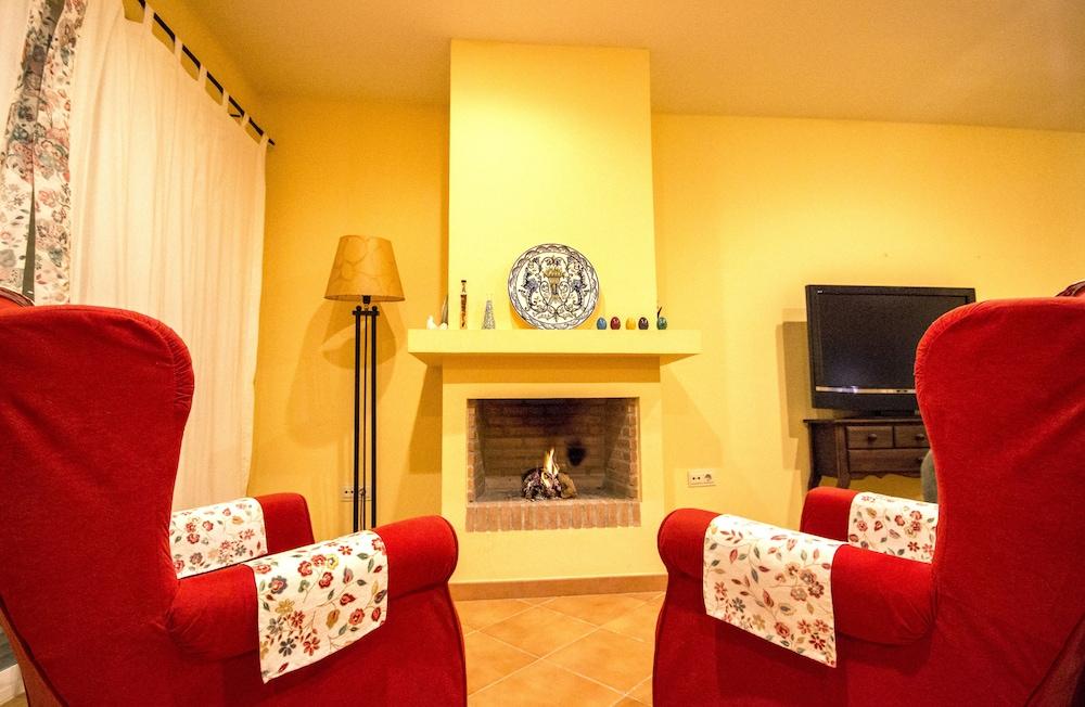 Hotel Rural Sierra Tejeda Alcaucín Buitenkant foto