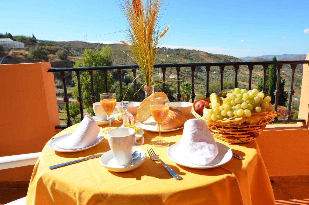 Hotel Rural Sierra Tejeda Alcaucín Buitenkant foto