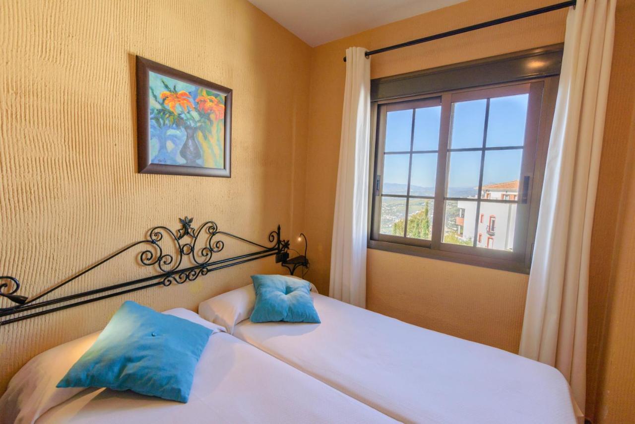 Hotel Rural Sierra Tejeda Alcaucín Buitenkant foto