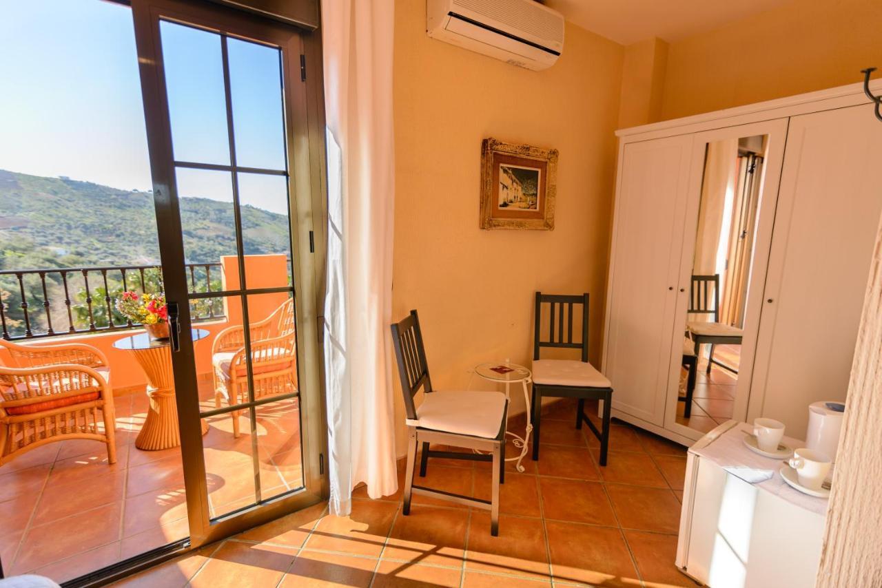 Hotel Rural Sierra Tejeda Alcaucín Buitenkant foto