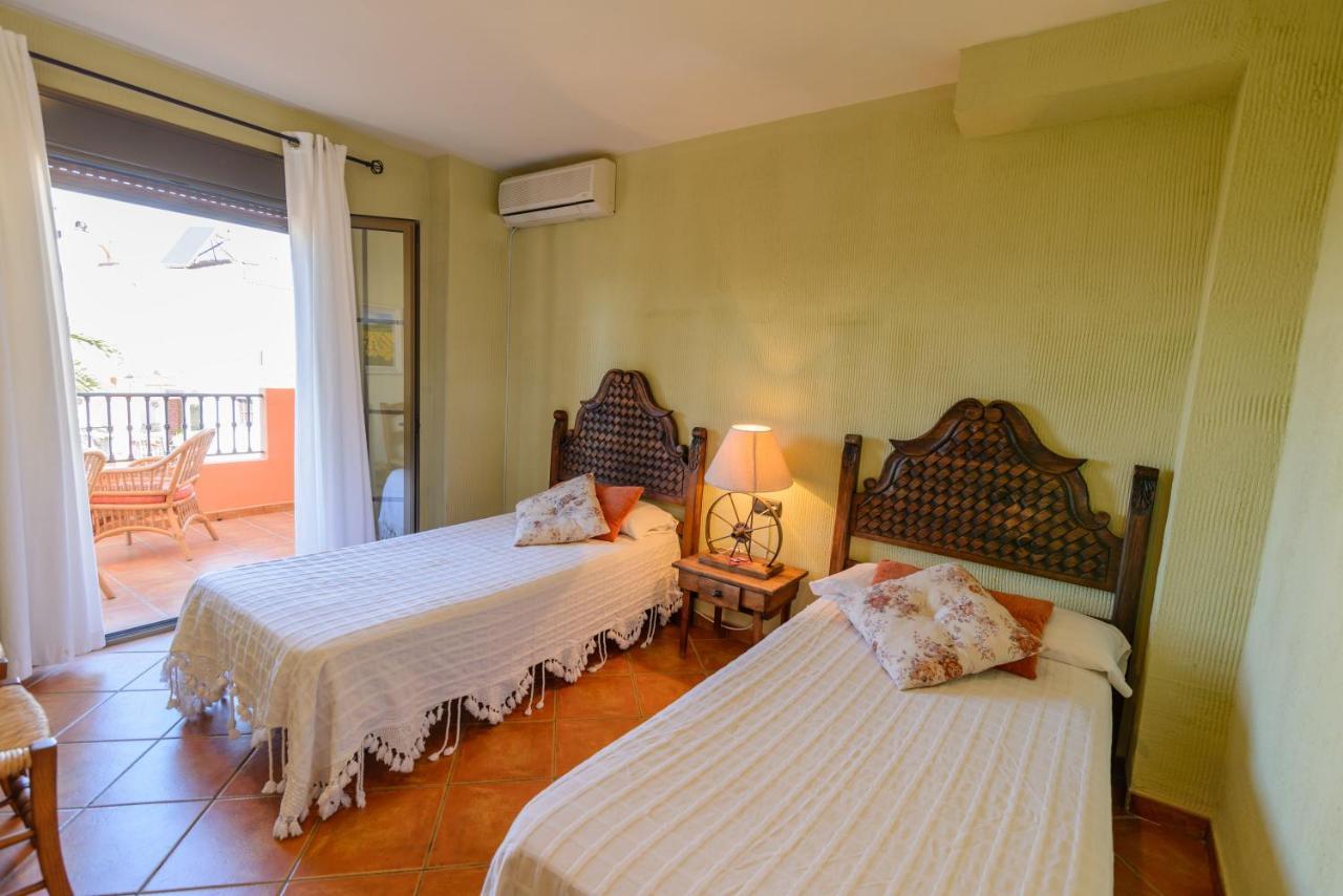 Hotel Rural Sierra Tejeda Alcaucín Buitenkant foto